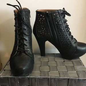 Charlotte Russe black booties